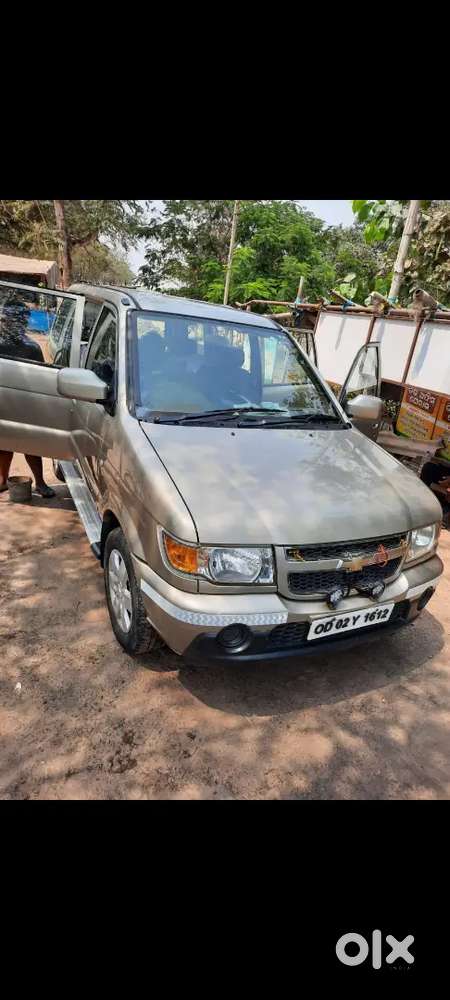 Chevrolet Tavera Neo 2015