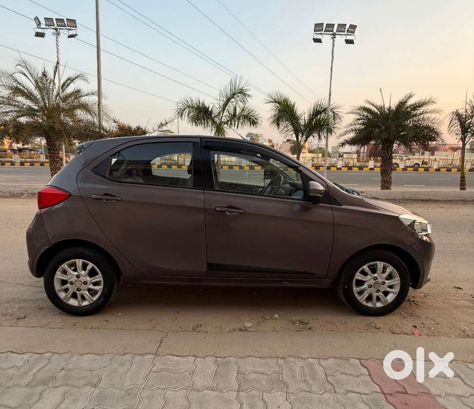 Tata Tiago 1.2 Revotron Xza Plus Amt, 2017, Petrol