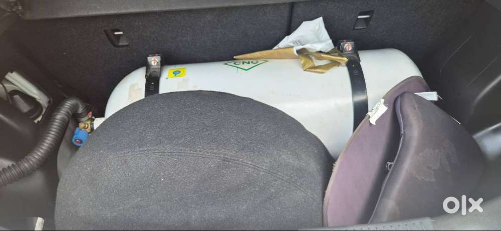 Maruti Suzuki Baleno 2023 Cng & Hybrids 135000 Km Driven