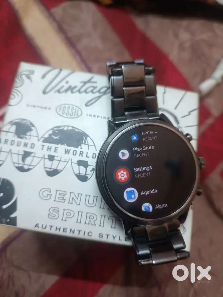 Smartwatch on sale fossil olx