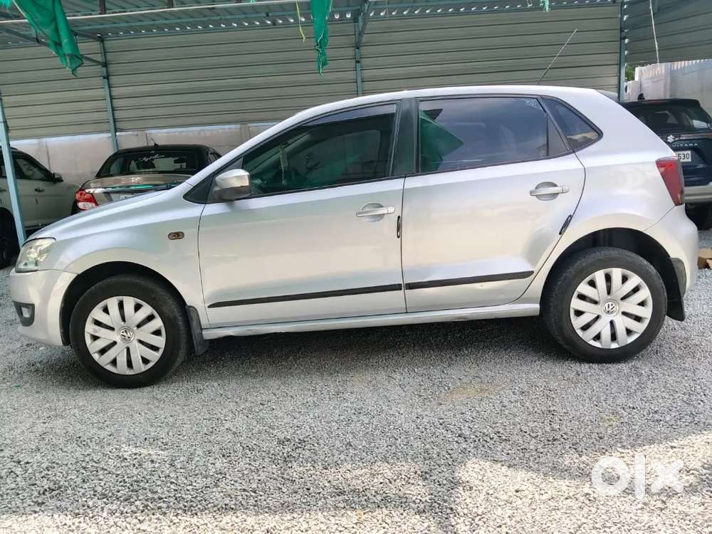 Selling To Dealer @ 2.4 Lakhs