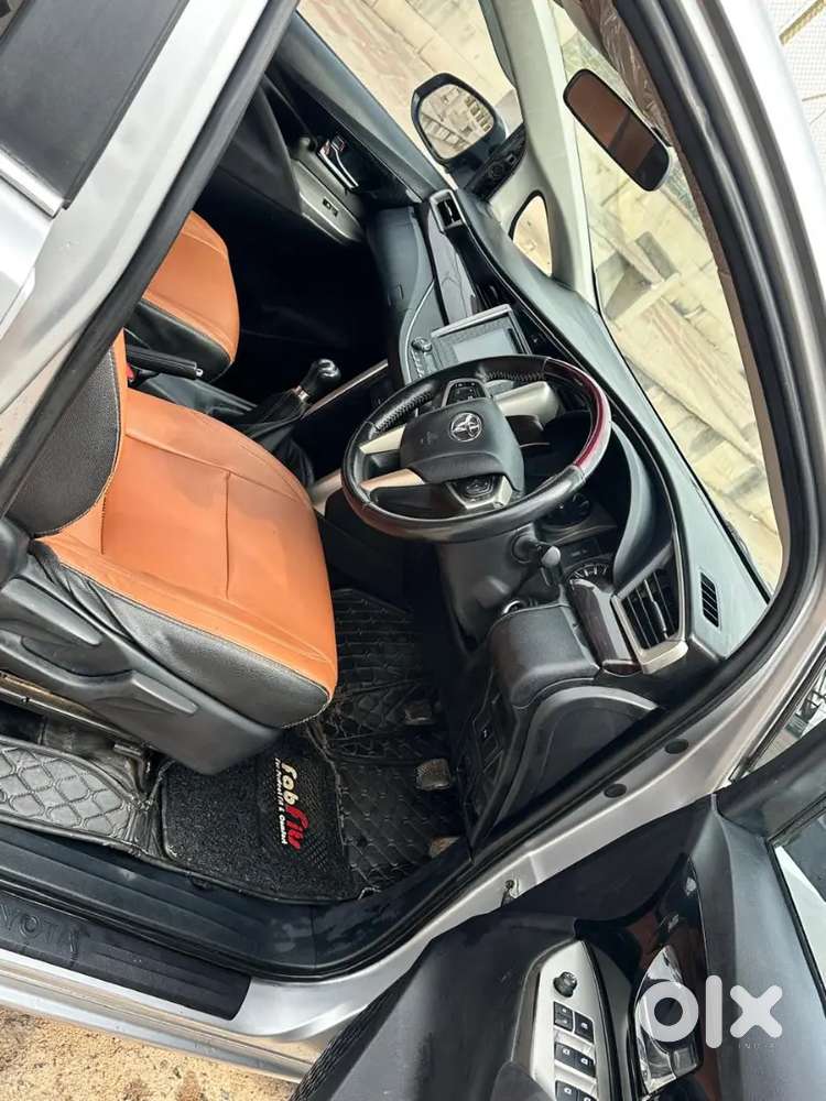 Toyota Innova Crysta 2018