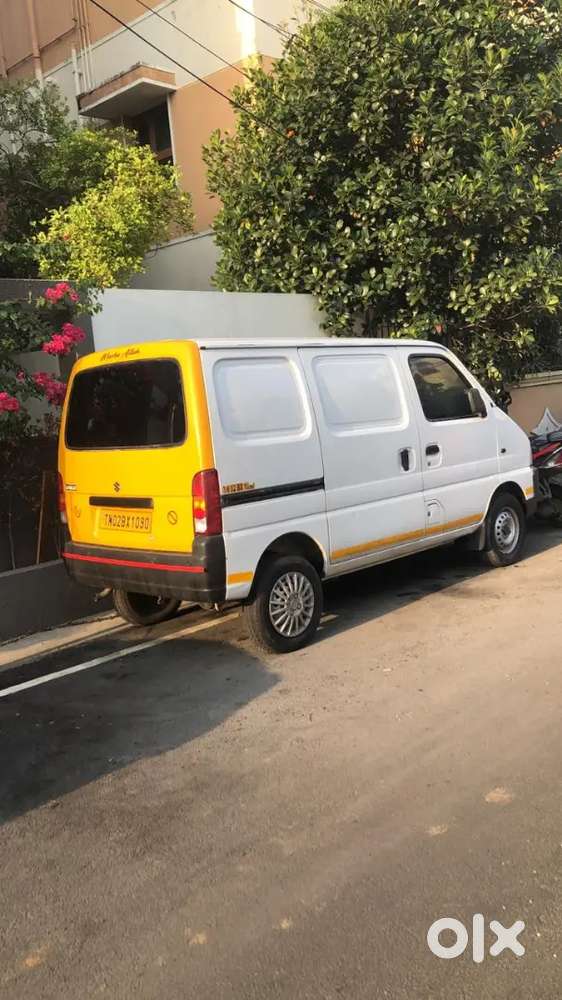 Maruti Suzuki Eeco Cargo 2022 Petrol Well Maintained