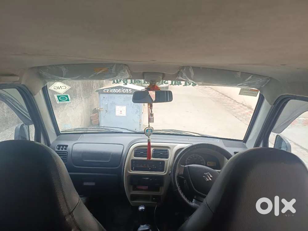 Maruti Ecco 5 Siter Ac Cng + Pretol  Company Fiting
