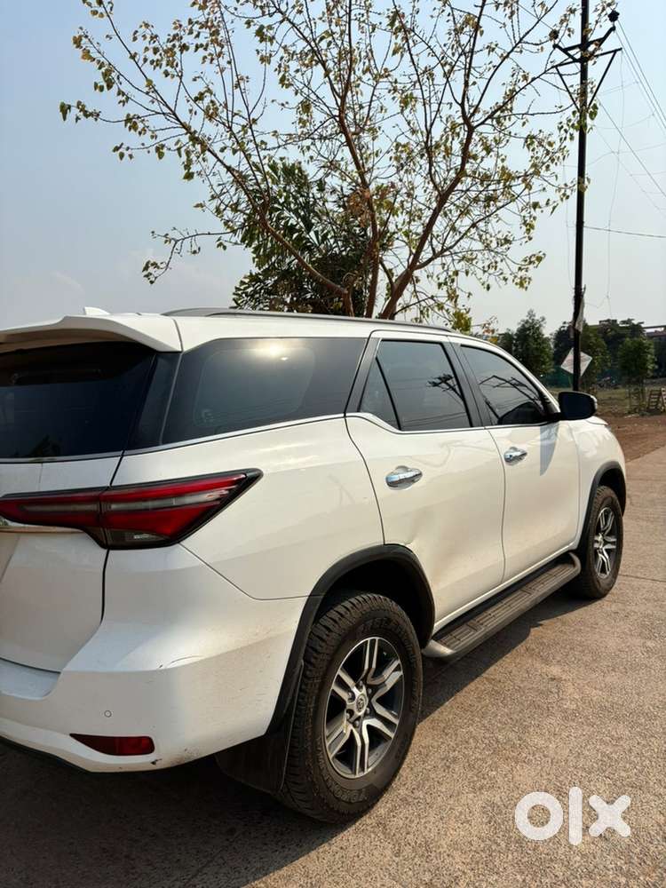 Toyota Fortuner 2022 Diesel 100000 Km Driven
