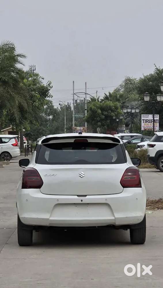 ​maruti Swift Lxi (nov 2020) | 1st Owner | Company Service Record