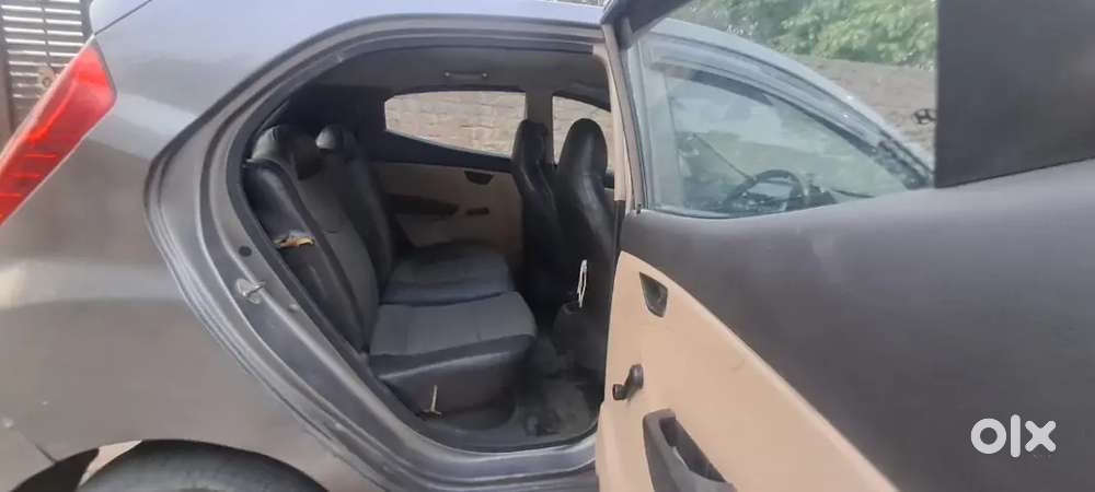 Hyundai Eon 2014 Petrol Manual 70000 Km