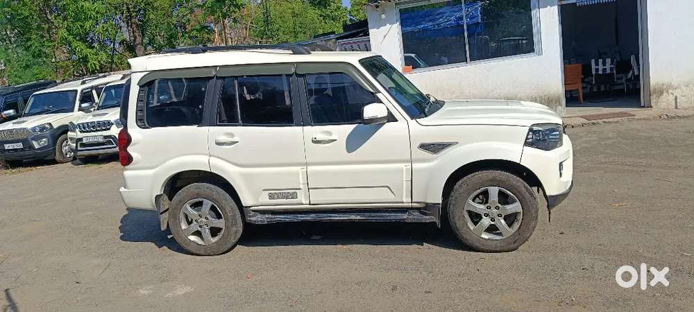 Mahindra Scorpio 2018 Diesel 92835 Km Driven
