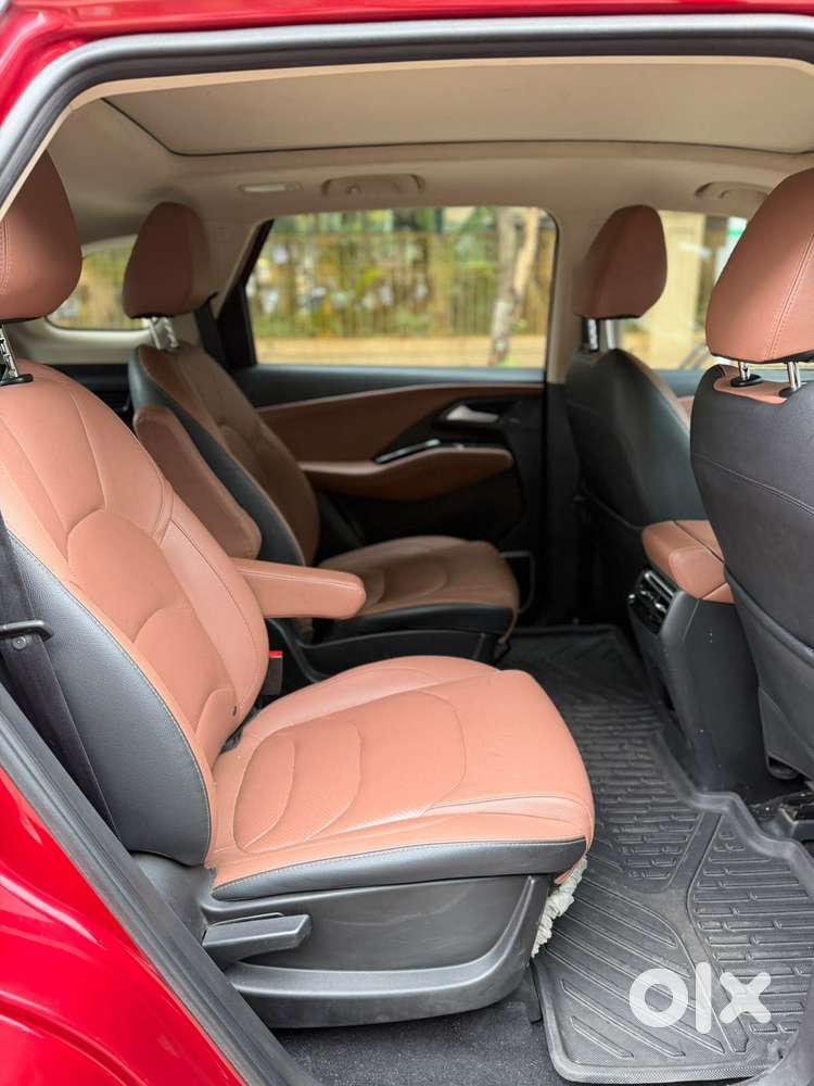 Mg Hector Plus Sharp Pro 1.5 Turbo Petrol Cvt 6 Str, 2023, Petrol