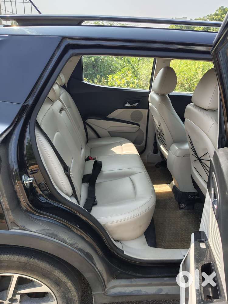 Mahindra Xuv300 W8 Option, 2022, Petrol