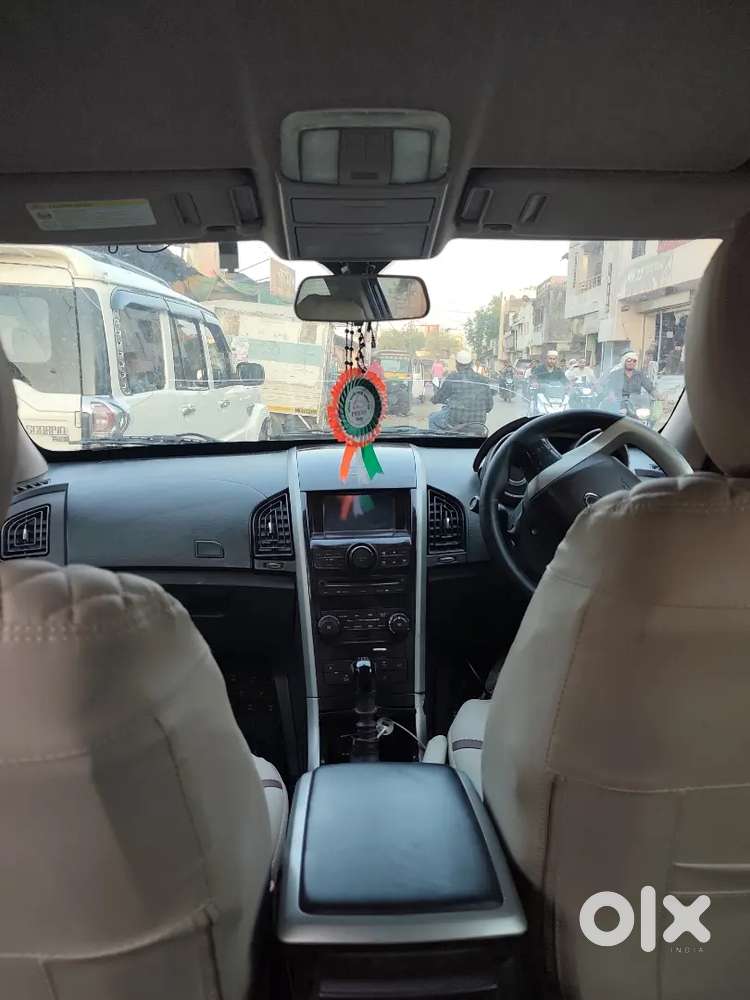 Mahindra Xuv500 2024 Diesel Well Maintained