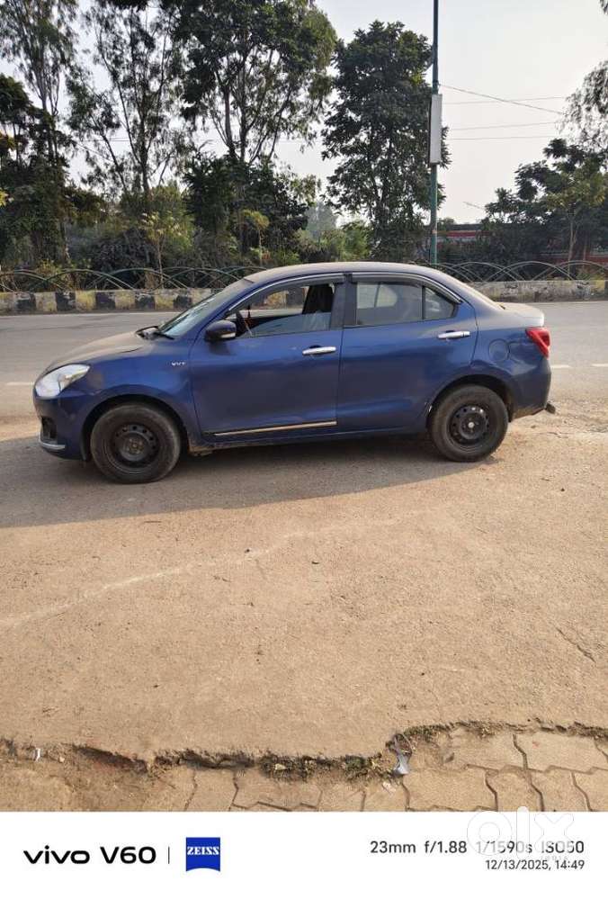 Maruti Suzuki Swift Dzire 1.2 Vxi Bsiv, 2017, Petrol