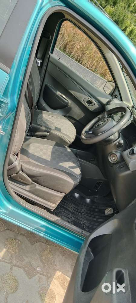 Renault Kwid Invincible 1.0 Amt, 2021, Petrol