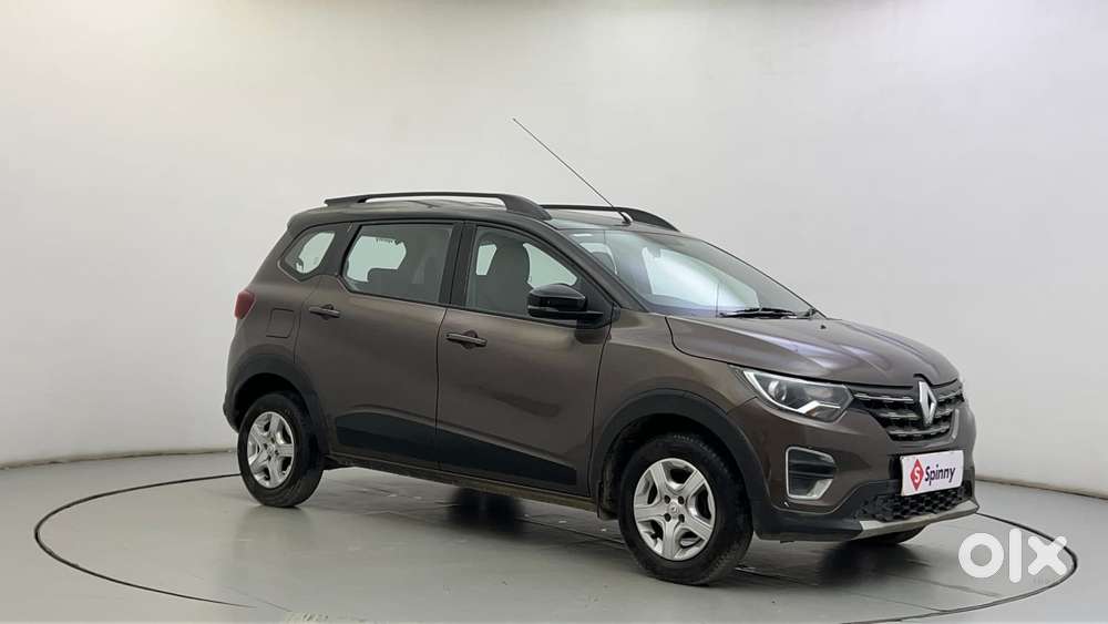 Renault Triber Rxz, 2022, Petrol