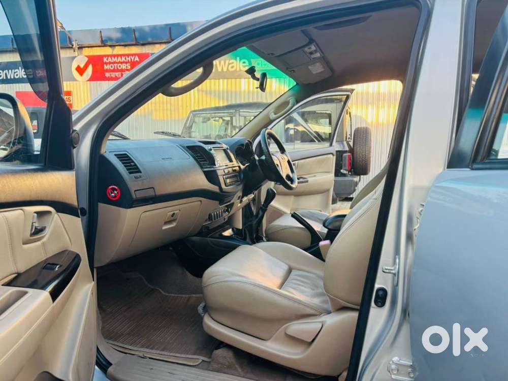 Toyota Fortuner 4x2 Manual, 2015, Diesel