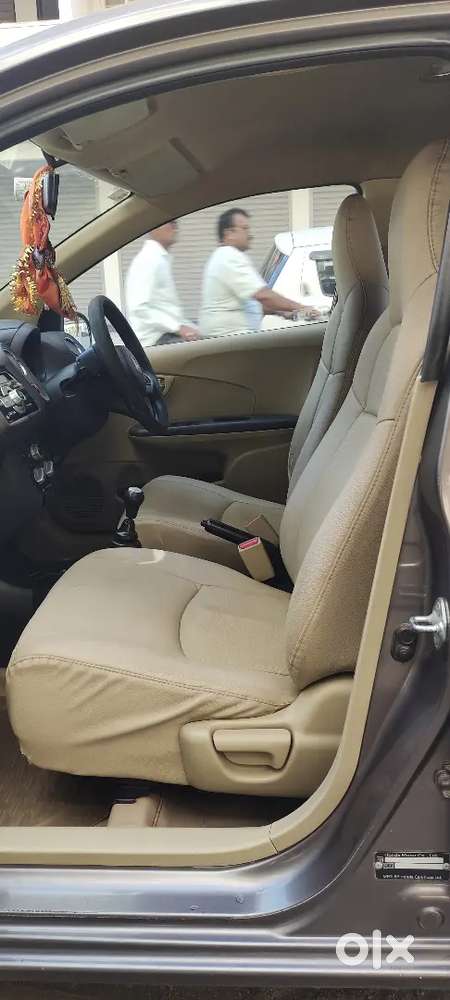 Honda Brio 2012 Petrol Well Maintained