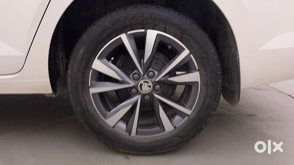Skoda Slavia Style 1.5l Tsi Dsg, 2022, Petrol