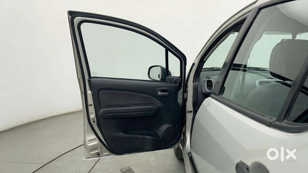 Maruti Suzuki Ritz Vxi, 2015, Petrol