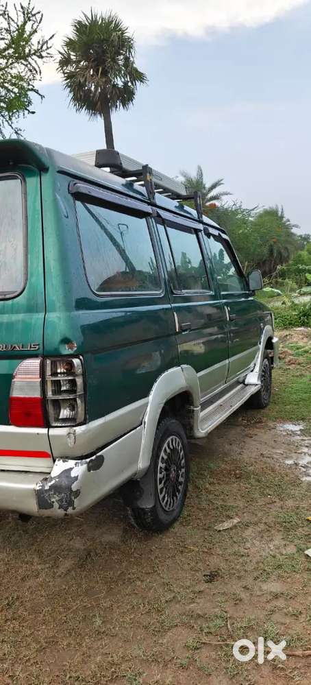 Toyota Qualis 2000 Diesel 170000 Km Driven.