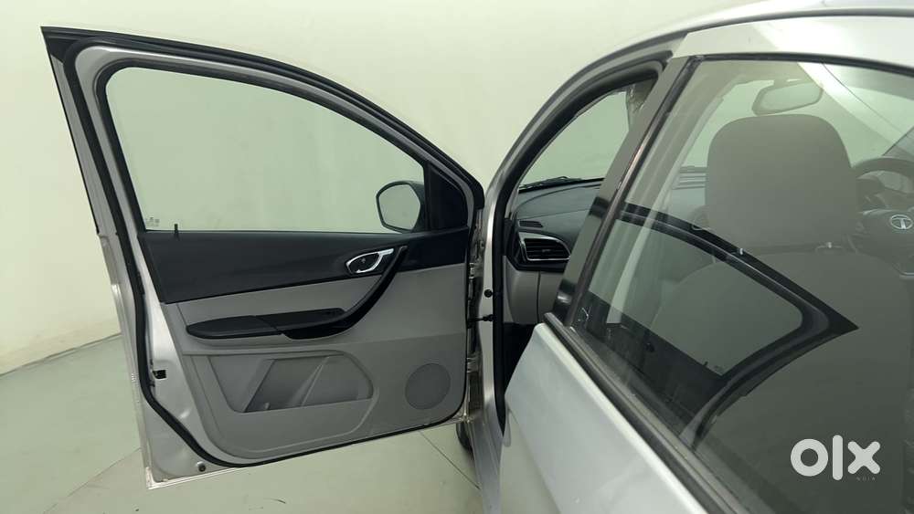 Tata Tiago Xza Plus, 2020, Petrol