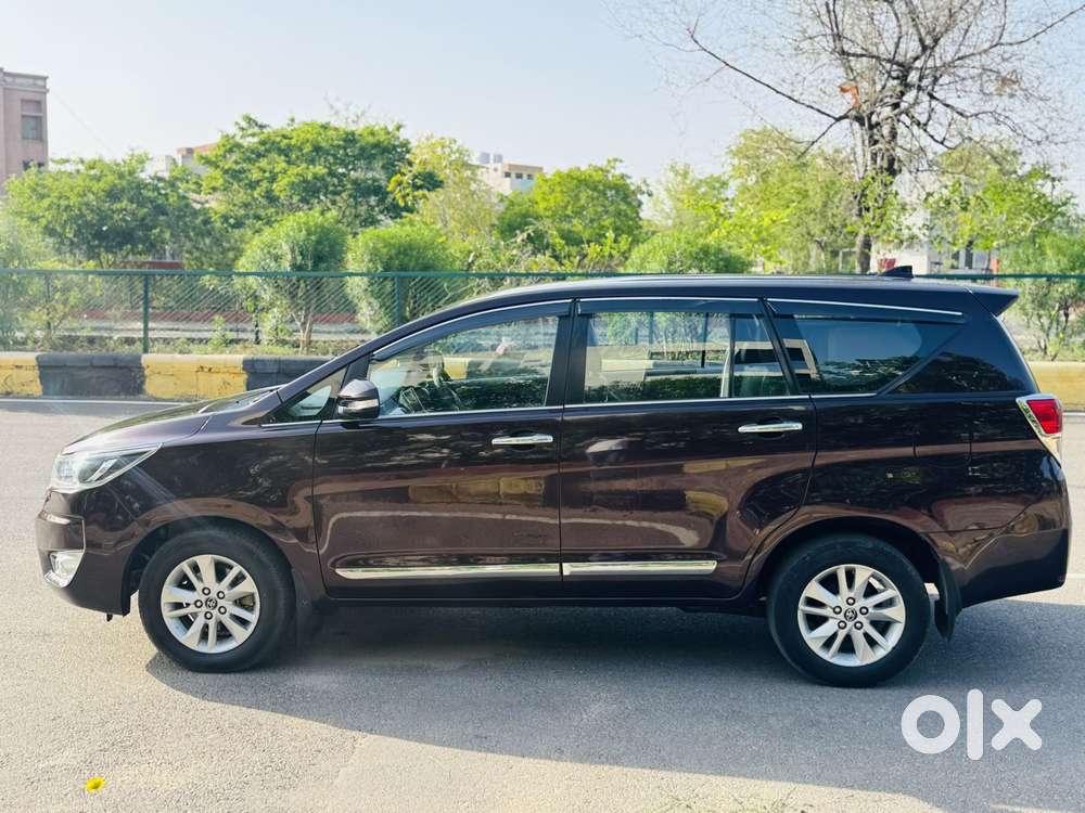 Toyota Innova Crysta 2.4 V, 2017, Diesel