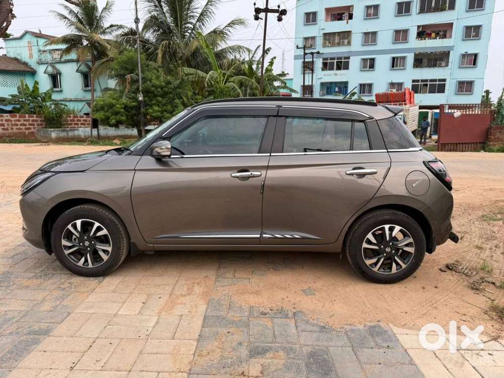 Maruti Suzuki Swift Zxi Plus Dual Tone, 2024, Petrol