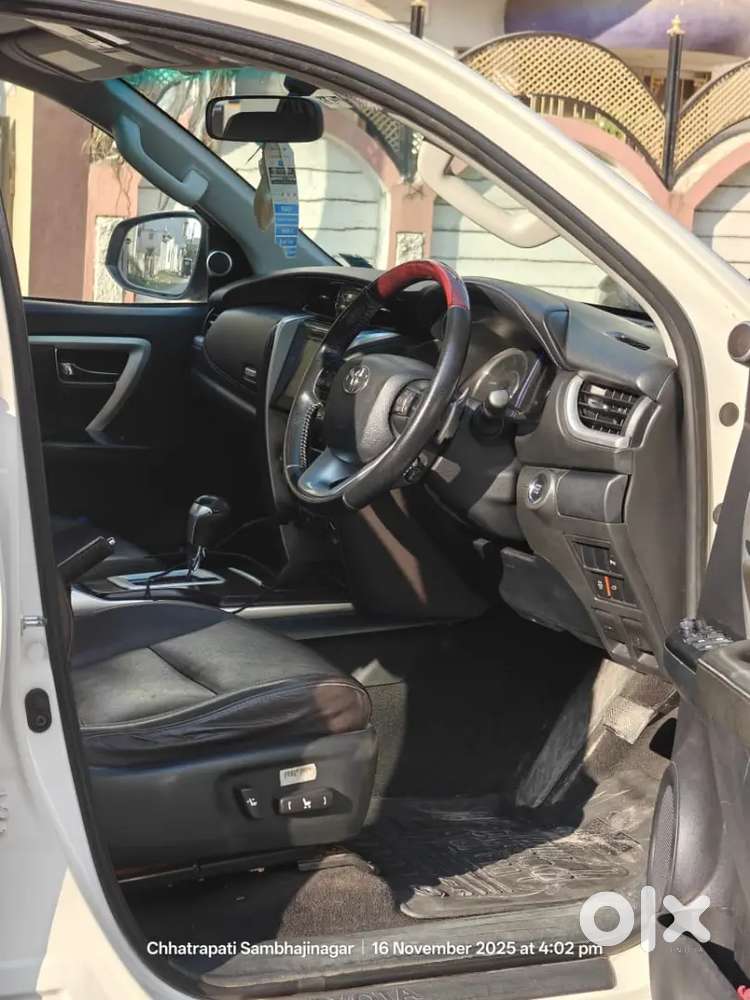 Toyota Fortuner 2017 Diesel 150000 Km Driven