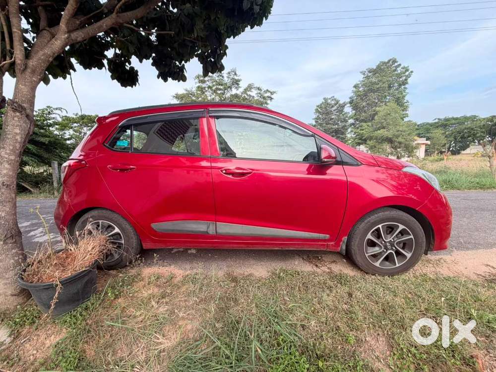 Hyundai Grand I10 2017 Cng Well Maintained