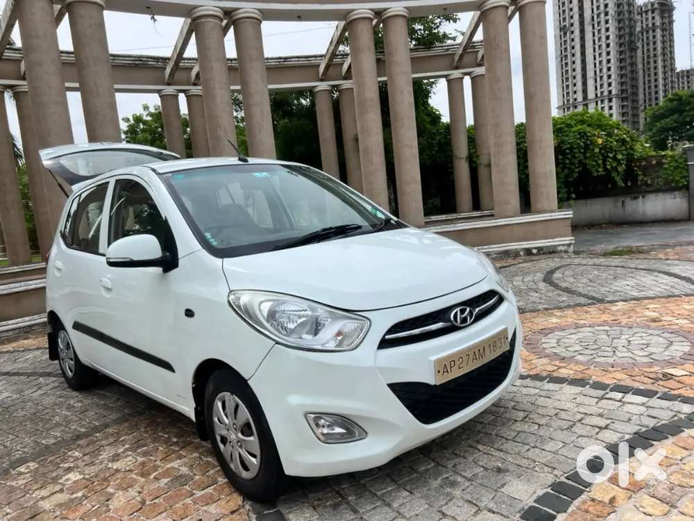 Hyundai I10 2012 Petrol 70000 Km Driven