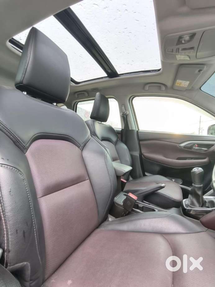 Maruti Suzuki Grand Vitara Smart Hybrid Alpha, 2023, Petrol