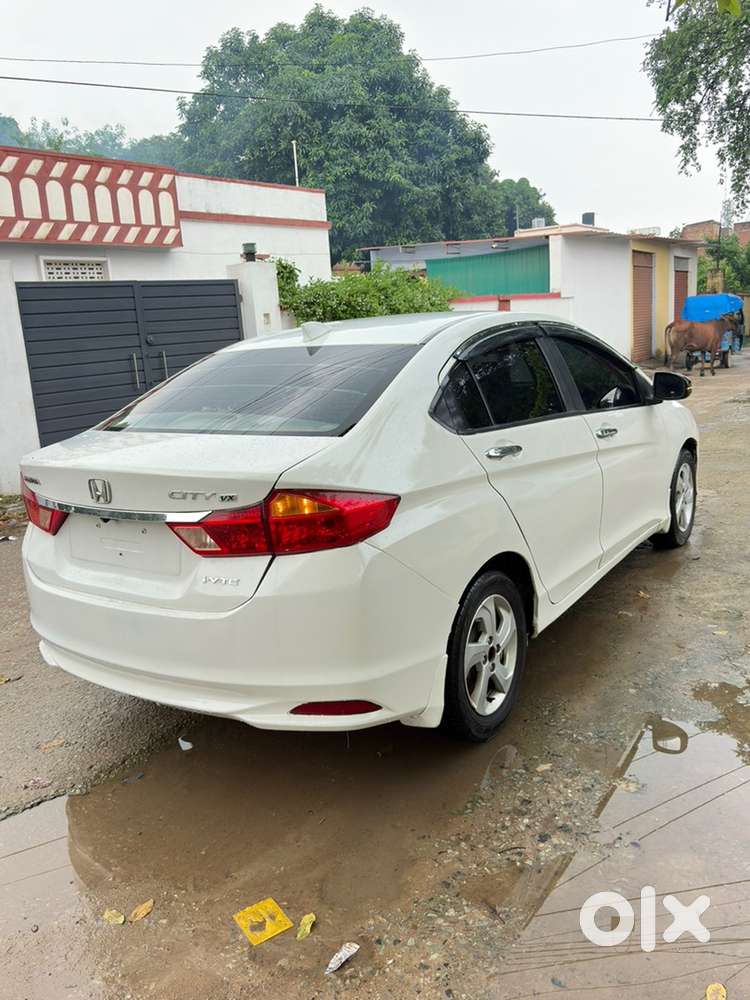 Honda City Zx 2015 Cng & Hybrids With Sunroof