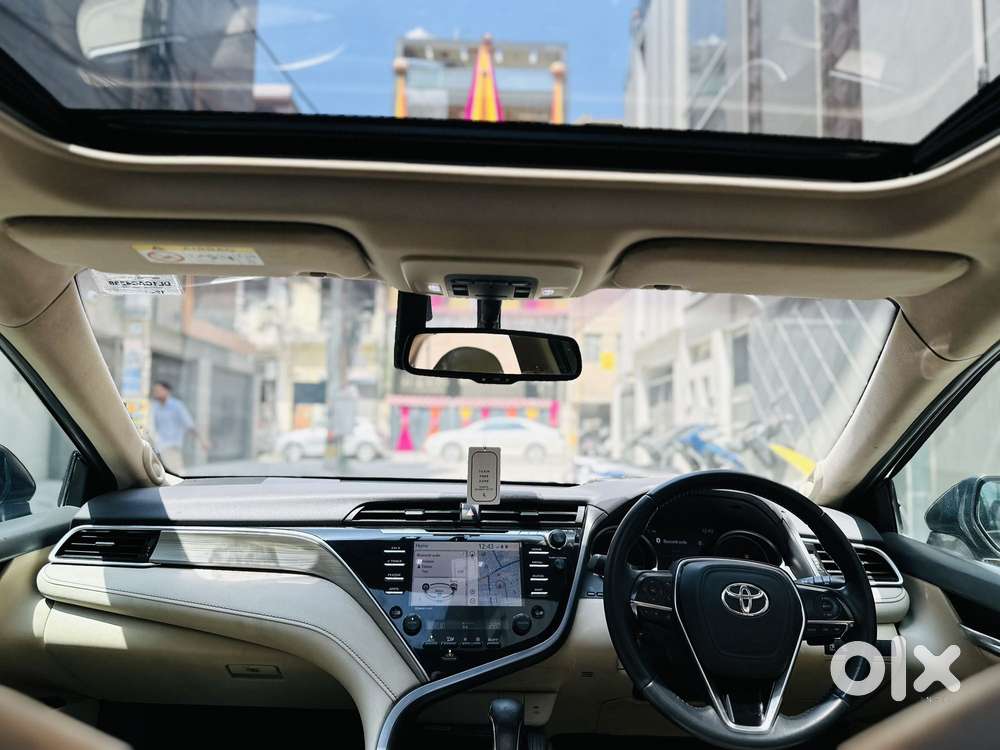 Toyota Camry 2.5 Hybrid, 2020, Petrol