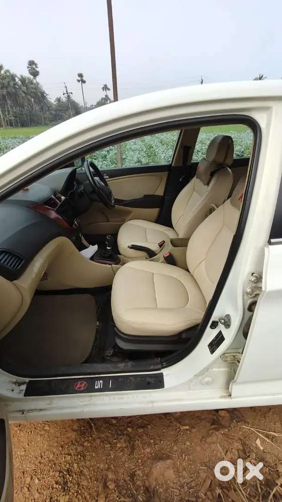 Hyundai Verna 2012 Diesel 130000 Km Driven