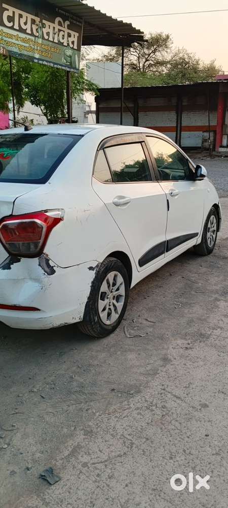Hyundai Xcent 2016 Diesel Good Condition