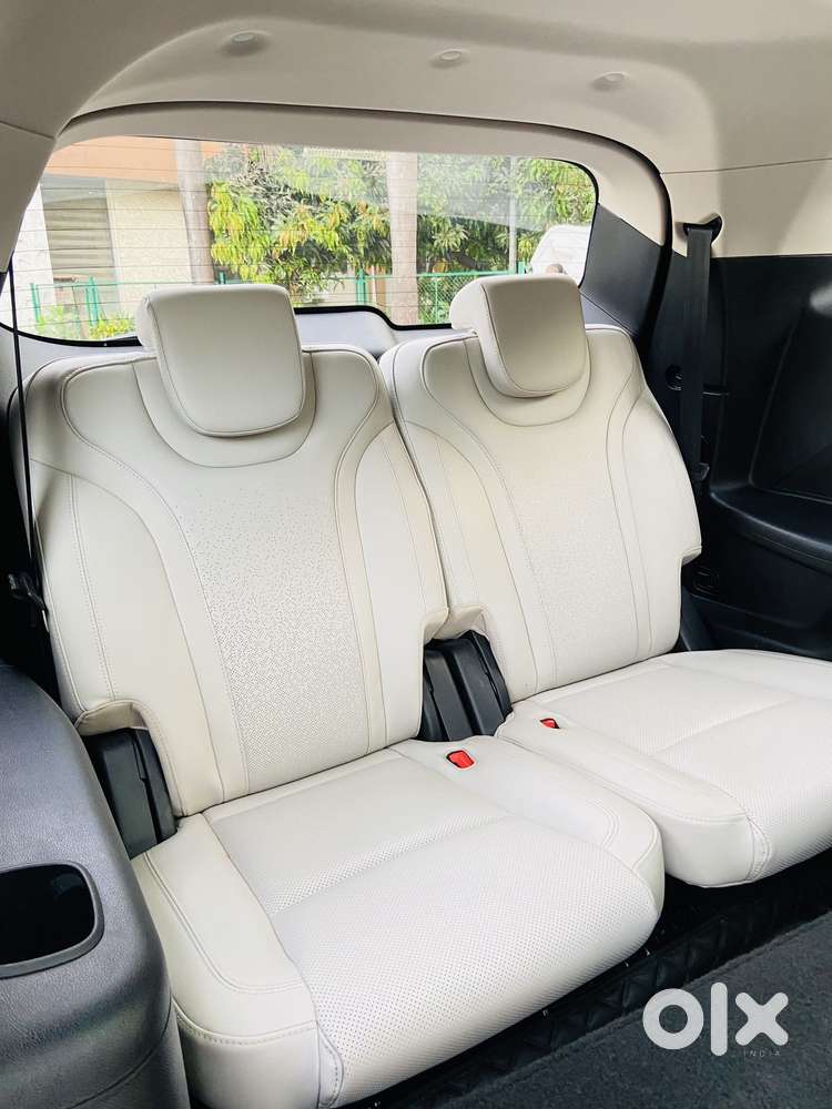 Mahindra Xuv700 2.2 Ax 7 Diesel At Str Awd, 2022, Diesel