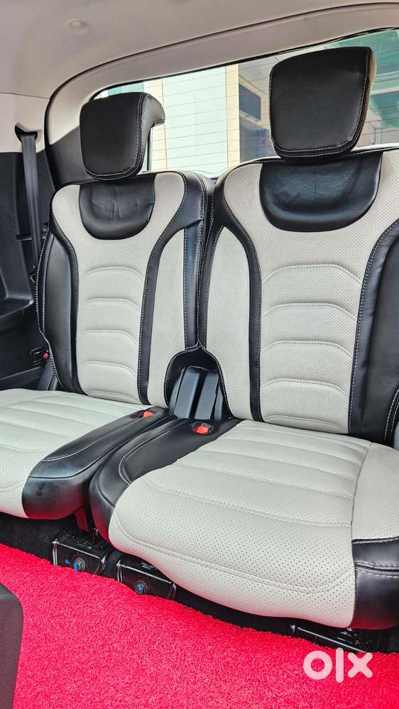Mahindra Xuv700 2.2 Ax 7 Diesel At Str, 2025, Diesel