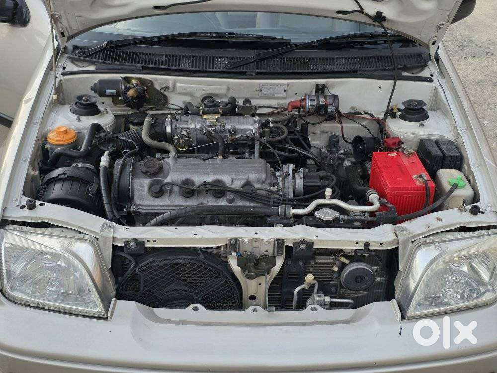 Maruti Suzuki Esteem Lxi - Bsiii, 2005, Petrol