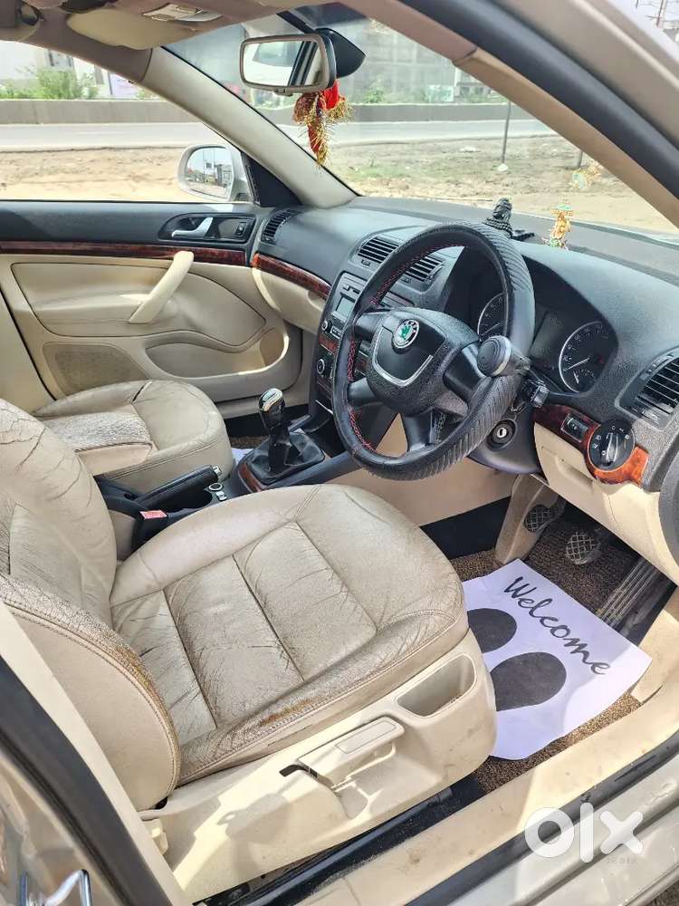 Skoda Laura Ambition 2011