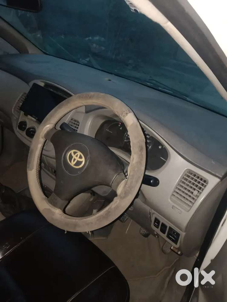 Toyota Innova Diesel 2012
