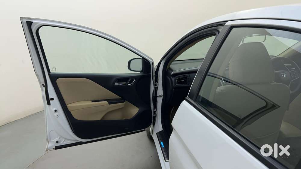 Honda City 1.5 V 4th Gen I-vtec Mt, 2022, Petrol