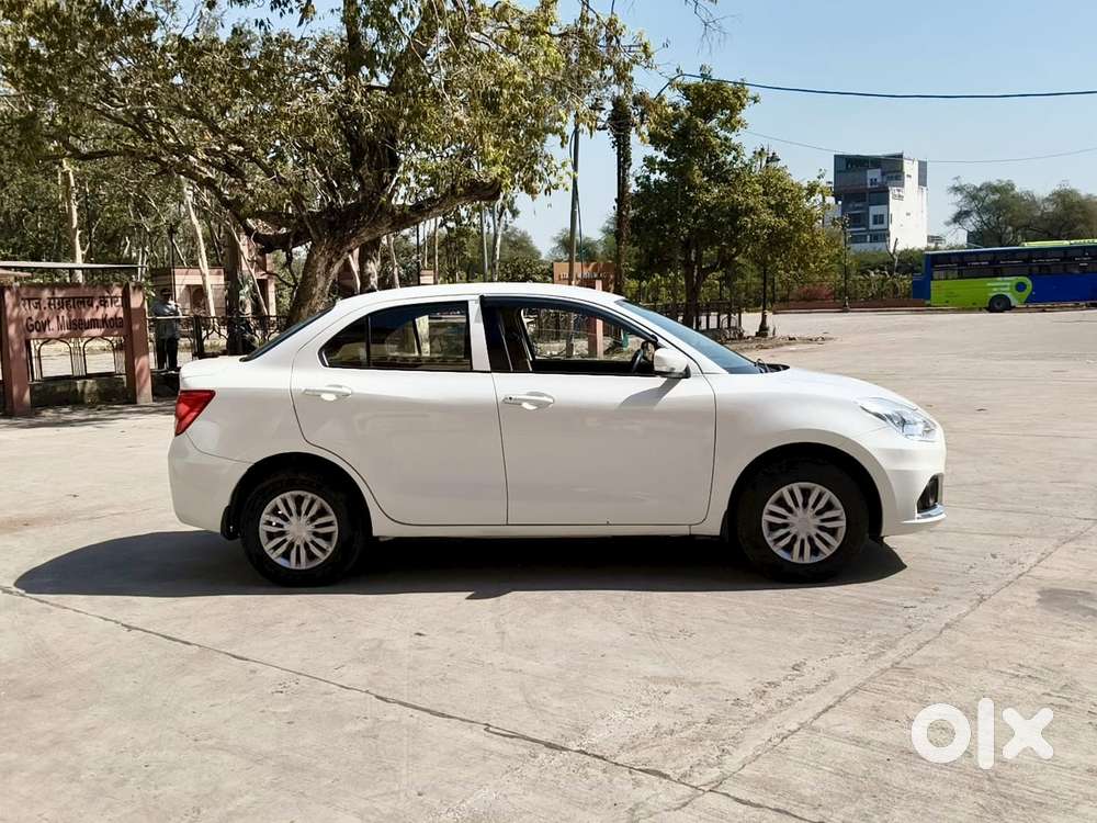 Maruti Suzuki Dzire 1.2 Vxi Cng, 2022, Cng & Hybrids