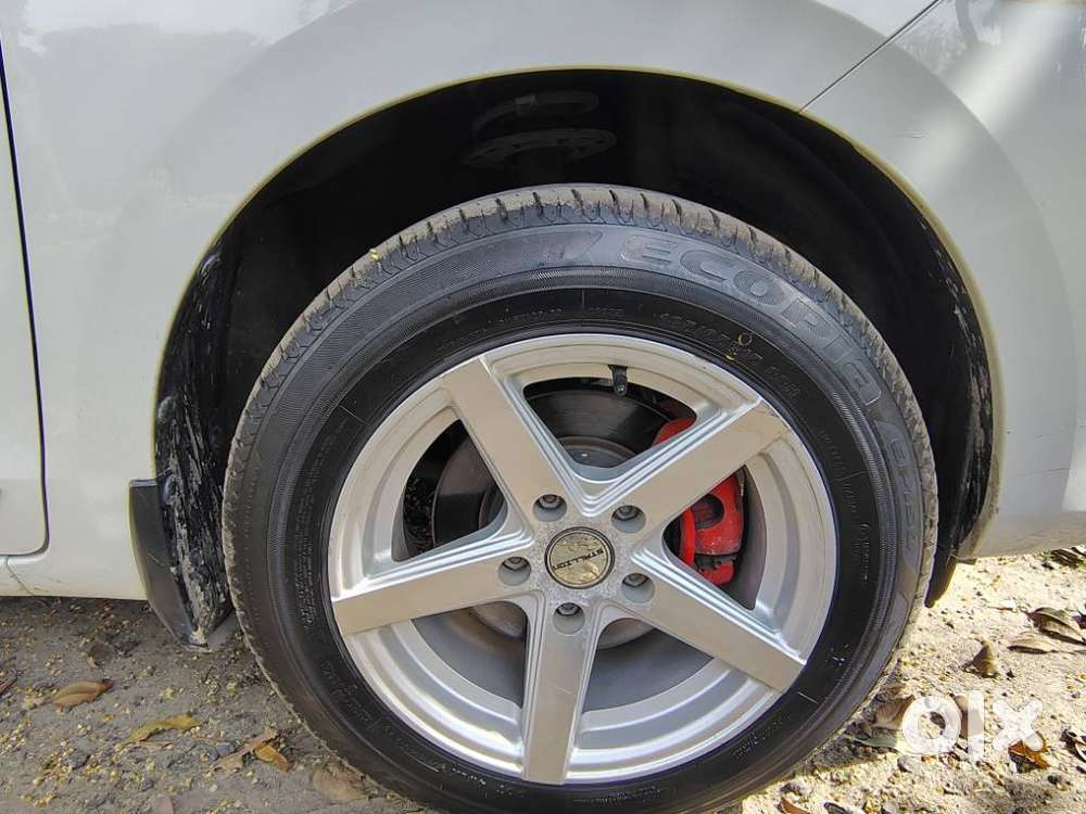 Maruti Suzuki Ertiga Vxi (o) Cng, 2023, Cng & Hybrids