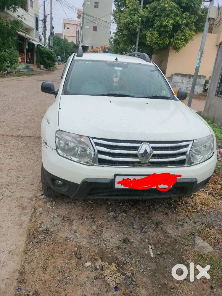 Showroom Track Renault Duster 2013 Diesel 208000 Km Driven
