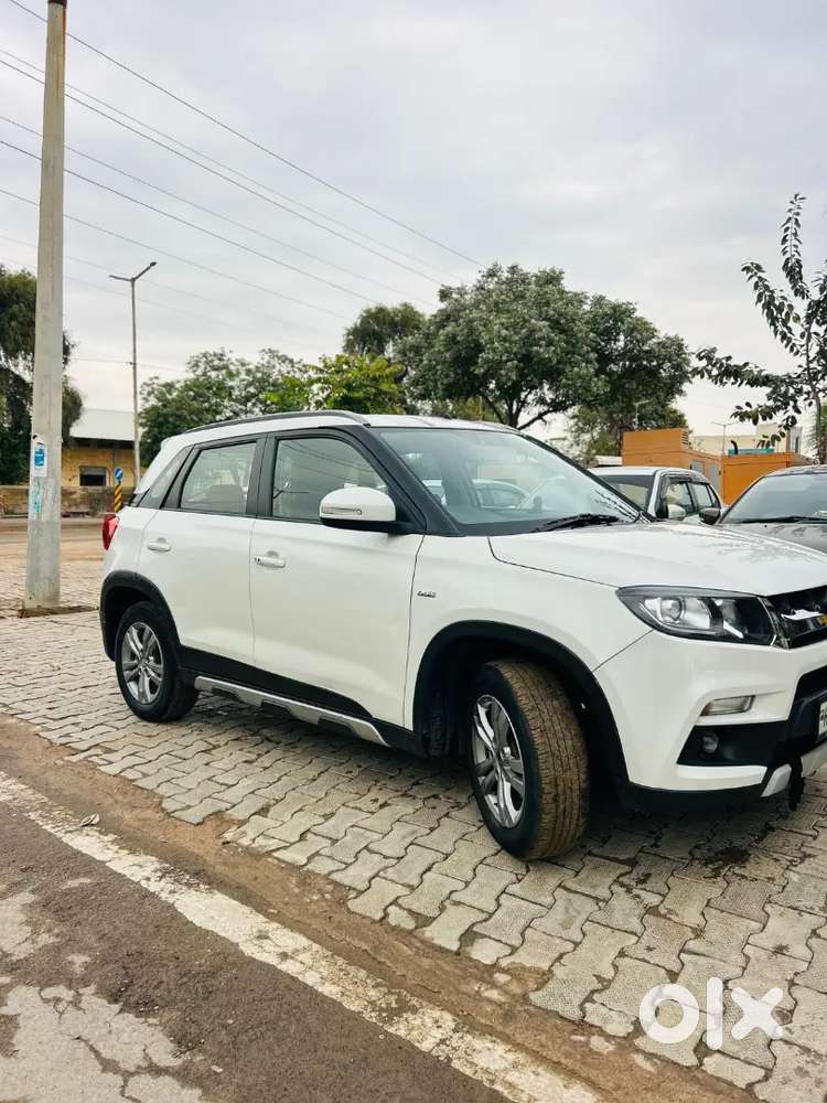 Maruti Suzuki Brezza 2016 Diesel 97000 Km Driven Zdi+