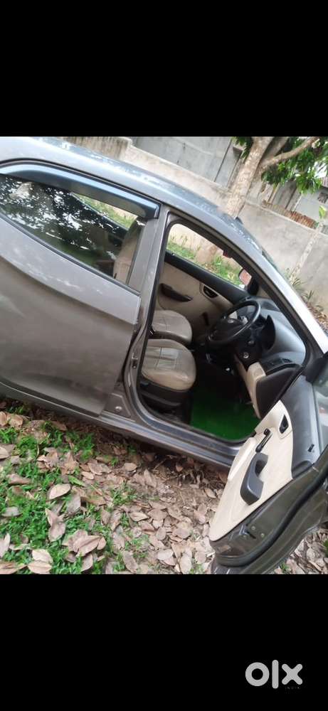 Hyundai Eon 2012 Petrol Well Maintained