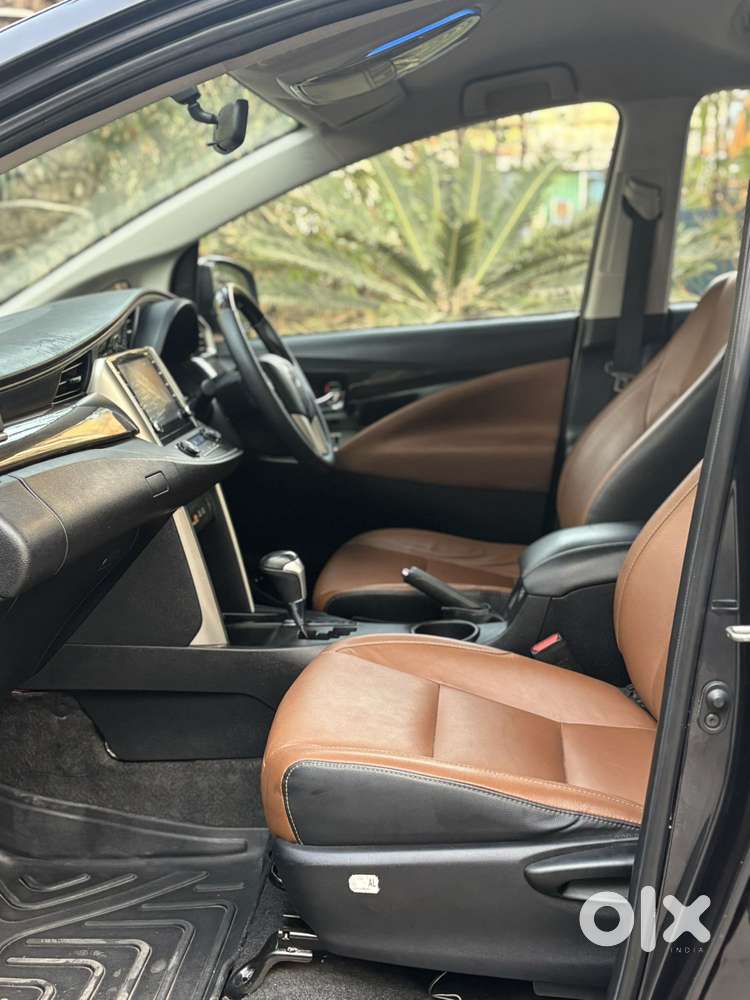 Toyota Innova Crysta