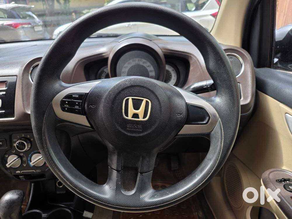 Honda Brio V Automatic, 2012, Petrol