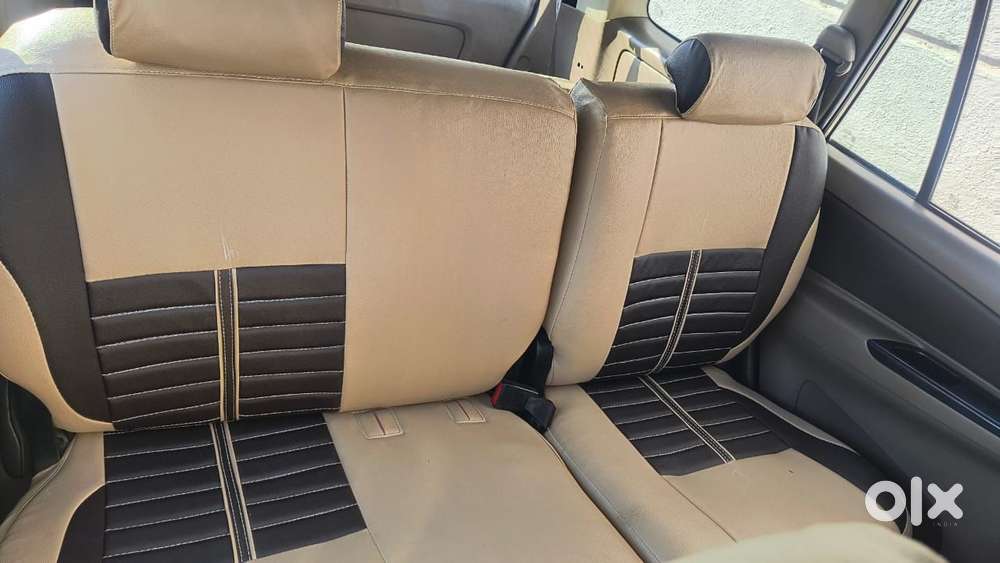 Toyota Innova 2.5 G (diesel) 8 Seater, 2015, Diesel