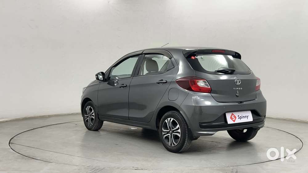 Tata Tiago Xza, 2022, Petrol