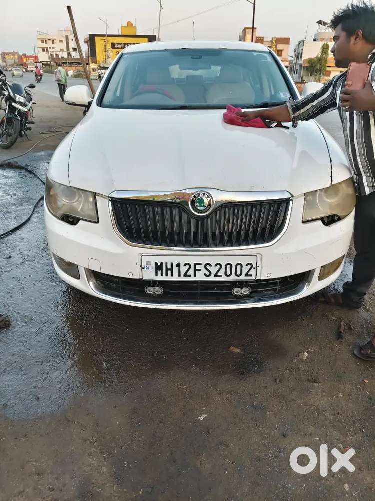 Skoda New Superb 2009 Diesel 100000 Km Driven